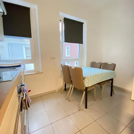 Apartamento Handwerker In Zentrum